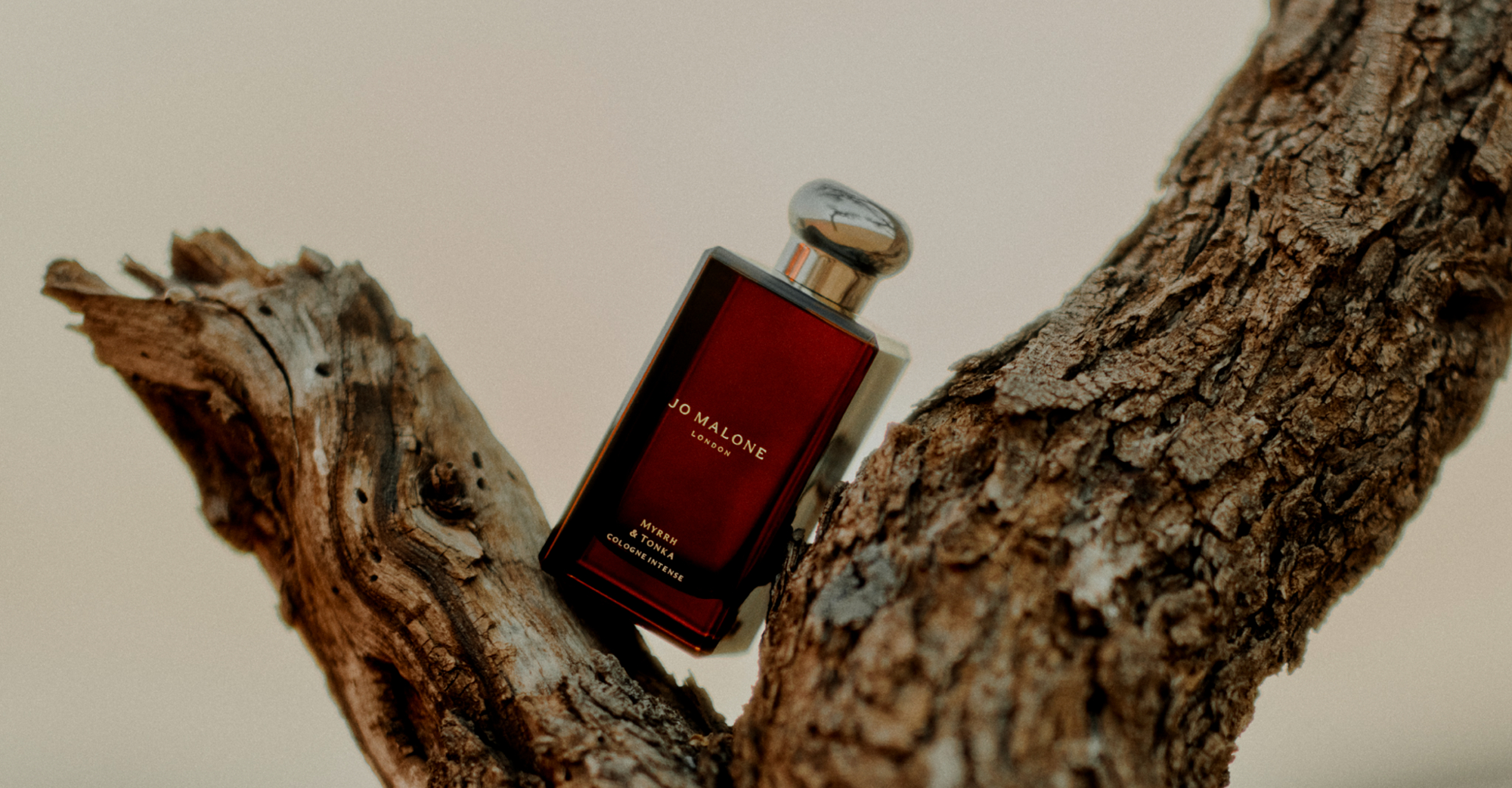 Jo Malone London頂級木質調美學｜以芳醇香水探索珍稀香氛成份的迷人